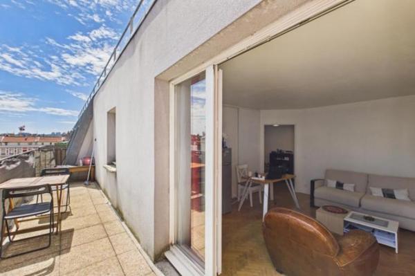 Vente - Appartement 1 pièces 45 m 2 AUBERVILLIERS (93300)