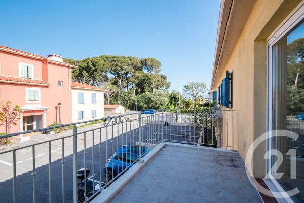 Appartement T3 à vendre  3 pièces - 66,41 m 2   ANTIBES  - 06