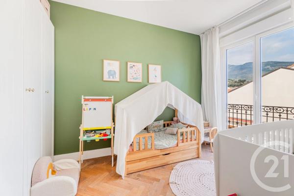Appartement F3 à vendre  3 pièces - 87,50 m 2   MENTON  - 06