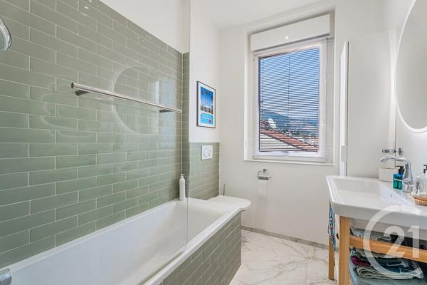 Appartement F3 à vendre  3 pièces - 87,50 m 2   MENTON  - 06
