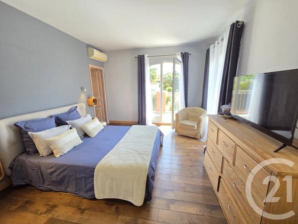 Maison à vendre  8 pièces - 204,53 m 2   BIOT  - 06