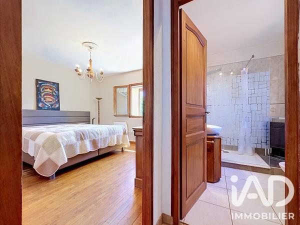 Maison à vendre 9 pièces 140 m² Caderousse