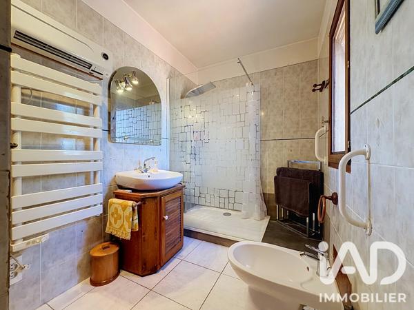 Maison à vendre 9 pièces 140 m² Caderousse