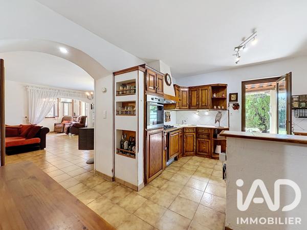 Maison à vendre 9 pièces 140 m² Caderousse
