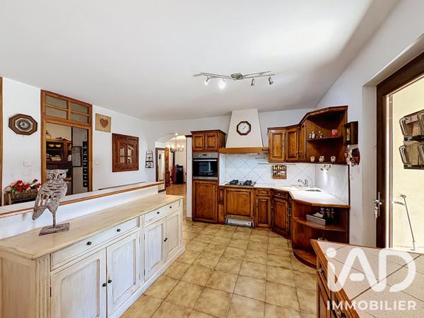 Maison à vendre 9 pièces 140 m² Caderousse