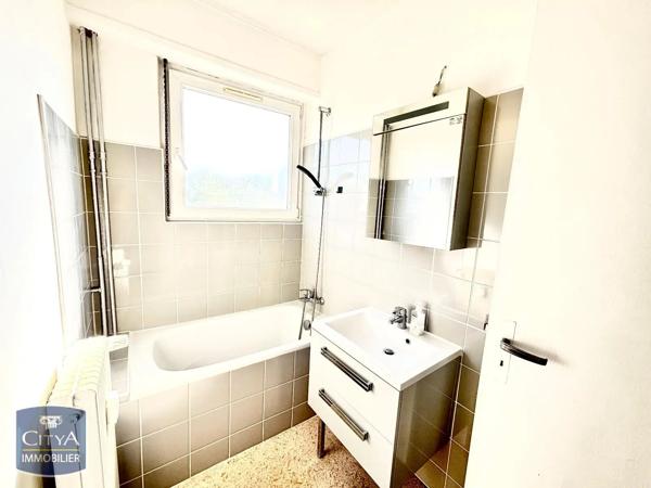 Appartement à louer 3 pièces 55.95m² Strasbourg (67100)