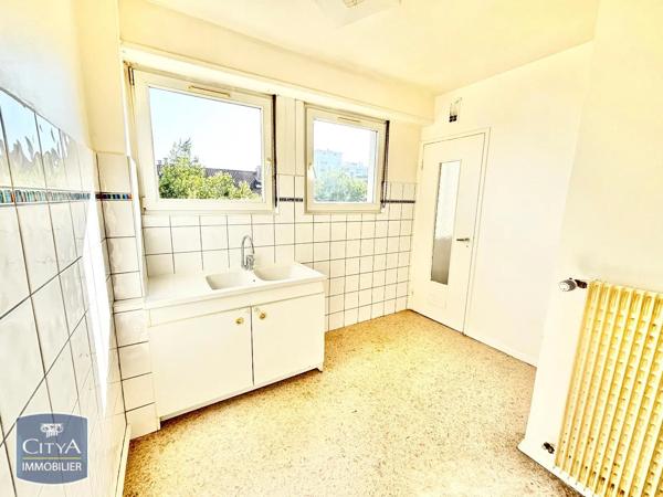 Appartement à louer 3 pièces 55.95m² Strasbourg (67100)