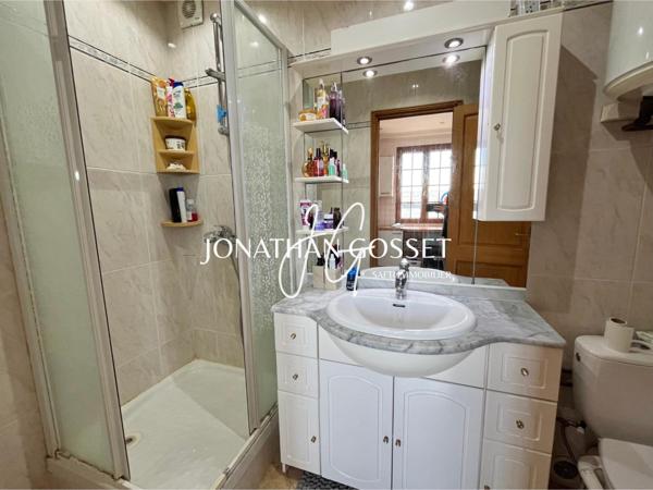 Carrières-sous-Poissy: Appartement 2 pièces -42m²-1 ch