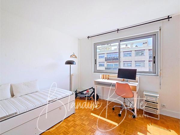 Appartement familial à 15 mn du RER