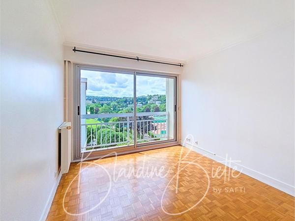 Appartement familial à 15 mn du RER