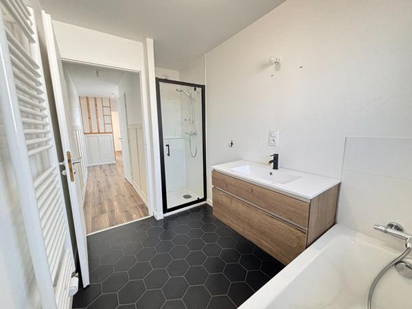 EXCLUSIVITE - MAISON SAINT ERBLON - 4 CHAMBRES - EXPOSITION SUD