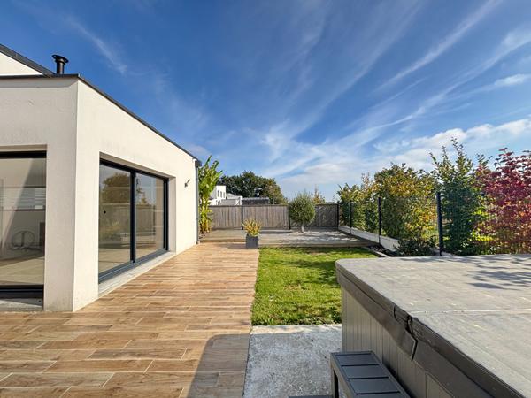 EXCLUSIVITE - MAISON SAINT ERBLON - 4 CHAMBRES - EXPOSITION SUD