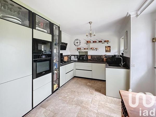 Maison à vendre 6 pièces 230 m² Festigny