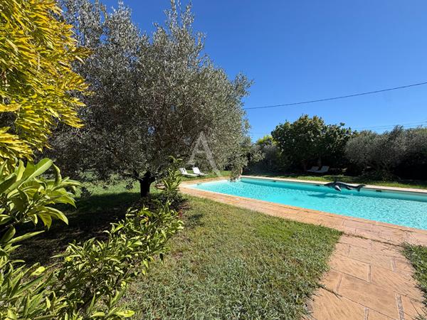 Maison coup de coeur 6 pièce(s) 210 m2