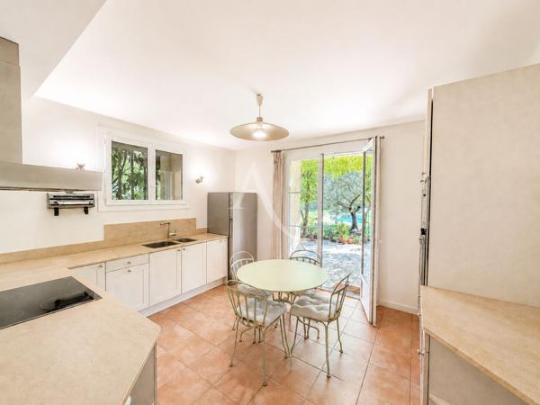 Maison coup de coeur 6 pièce(s) 210 m2