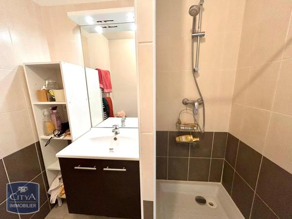 Appartement à louer 2 pièces 39.76m² Bourg-en-Bresse (01000)