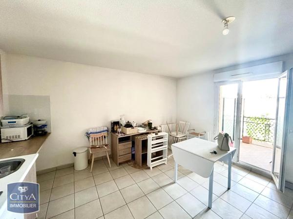 Appartement à louer 2 pièces 39.76m² Bourg-en-Bresse (01000)