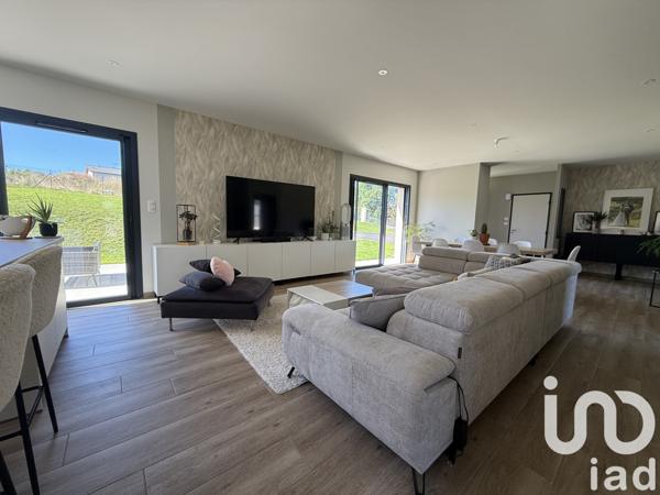 Maison à vendre 4 pièces 114 m² Saint-Pierre-Eynac