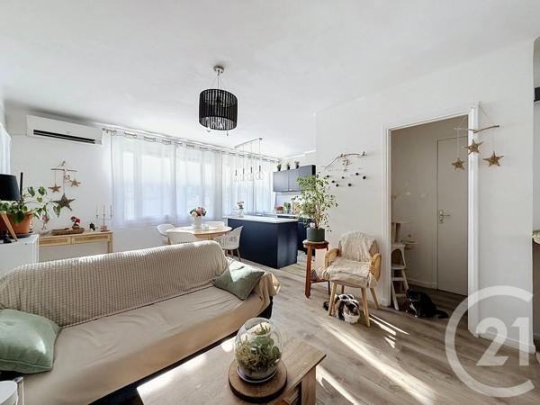 Appartement F3 à vendre  3 pièces - 55,56 m 2   AJACCIO  - 201