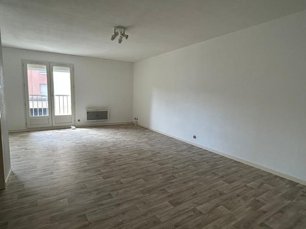 Loue Bourg T3 quartier Brou avec cave et garage