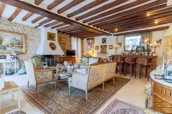 Maison de maître 10 pièce(s) Rare ,Maule centre (Viager occupé)
