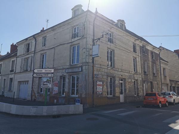 IMMEUBLE  A RENOVER