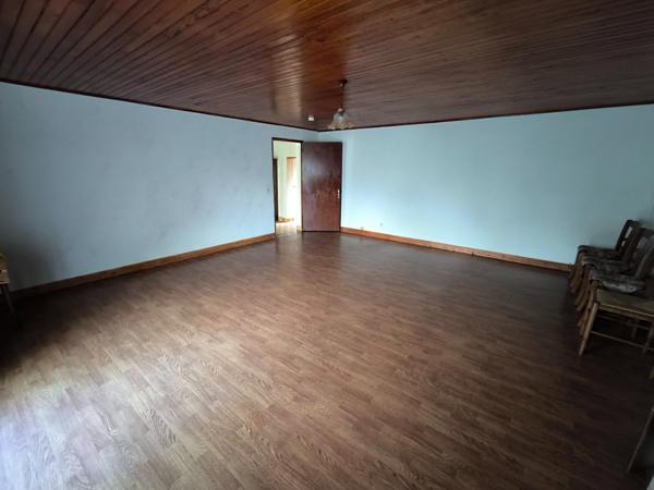 longère en pierre à fort potentiel