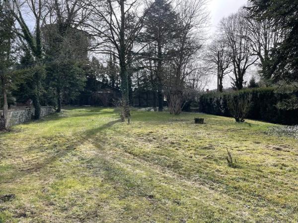 Maison à vendre à Javerlhac et la Chapelle Saint Robert en Dordogne (24300), ref : 077/1491