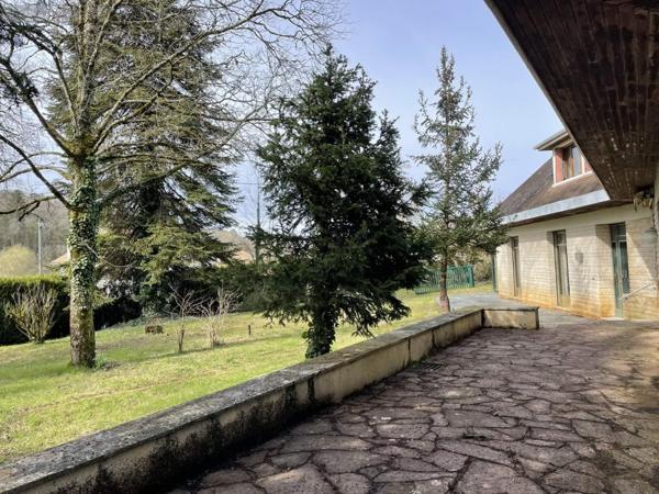 Maison à vendre à Javerlhac et la Chapelle Saint Robert en Dordogne (24300), ref : 077/1491