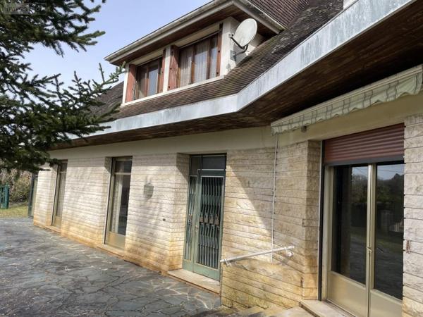Maison à vendre à Javerlhac et la Chapelle Saint Robert en Dordogne (24300), ref : 077/1491