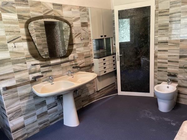 Maison à vendre à Javerlhac et la Chapelle Saint Robert en Dordogne (24300), ref : 077/1491