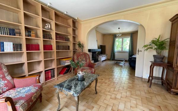Maison à vendre    4 pièces •  Monterblanc