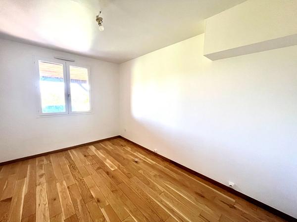 Maison T6 secteur TROYES ref 479A