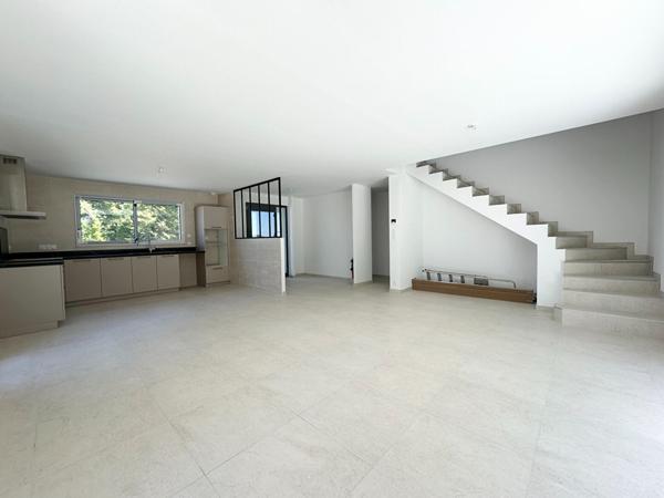 Disponible de Suite - Maison Mettray Neuve - 4 chambres - 136 m2