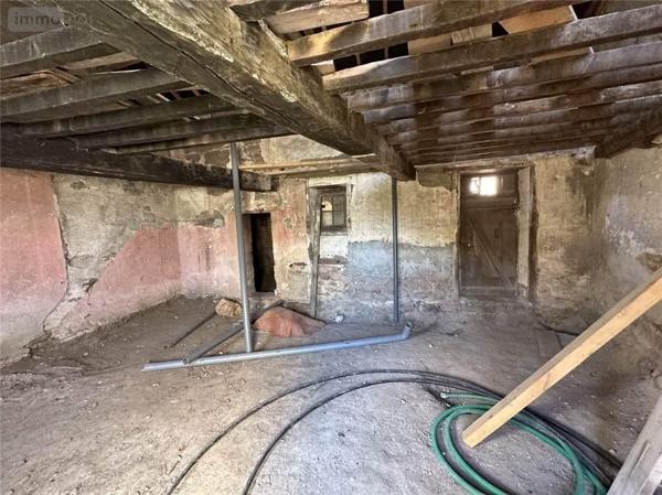 Maison à vendre à Busset dans l'Allier (03270), ref : 2023/783-03020