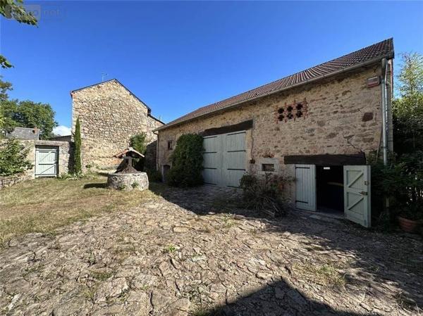 Maison à vendre à Busset dans l'Allier (03270), ref : 2023/783-03020