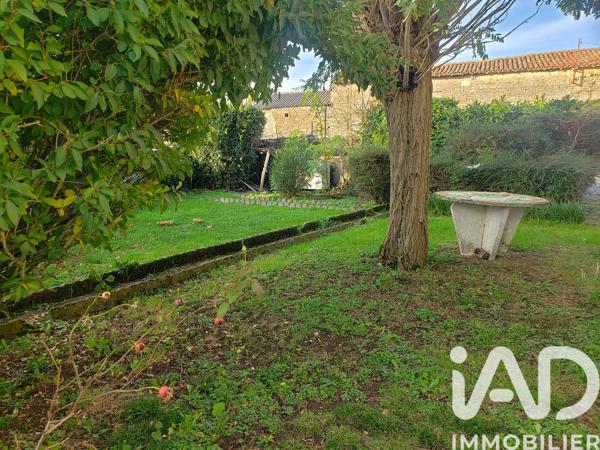 Maison à vendre 6 pièces 163 m² Paizay-Naudouin-Embourie