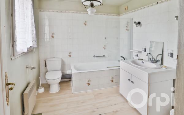 Appartement à vendre    5 pièces • 187 m2 Gisors