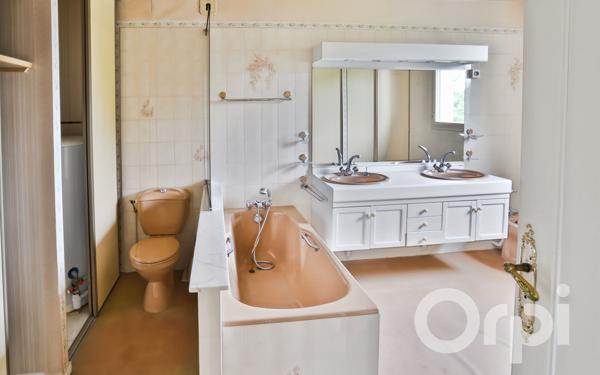 Appartement à vendre    5 pièces • 187 m2 Gisors