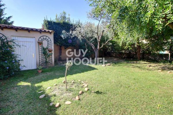 Viager occupé Maison de plain-pied avec jardin et garage Rente mensuelle 500 euros