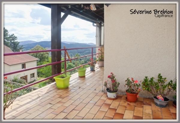 Maison de village 4 chambres, terrasse et jardin ARCONSAT (63)