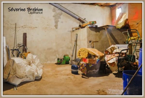 Maison de village 4 chambres, terrasse et jardin ARCONSAT (63)