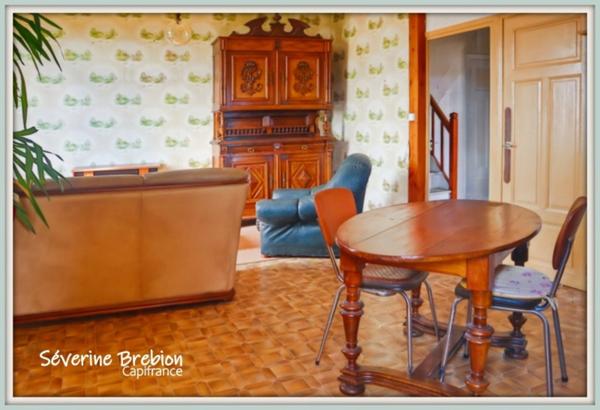 Maison de village 4 chambres, terrasse et jardin ARCONSAT (63)