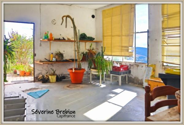 Maison de village 4 chambres, terrasse et jardin ARCONSAT (63)