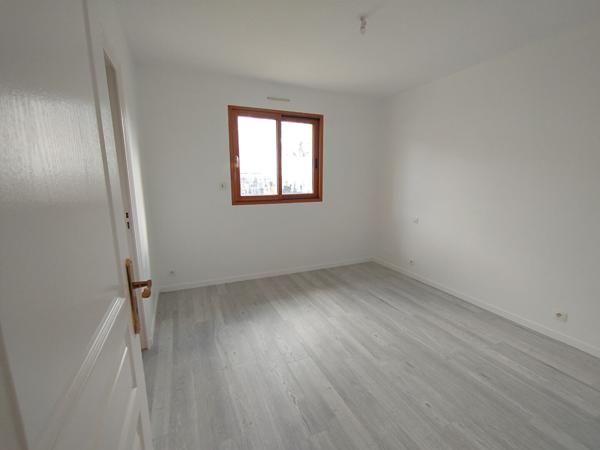 A vendre maison  T5 de 102 m² à Landivisiau