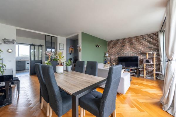 Appartement
         3 pièces
        - 77 m² Exclusivité 485 000 € *