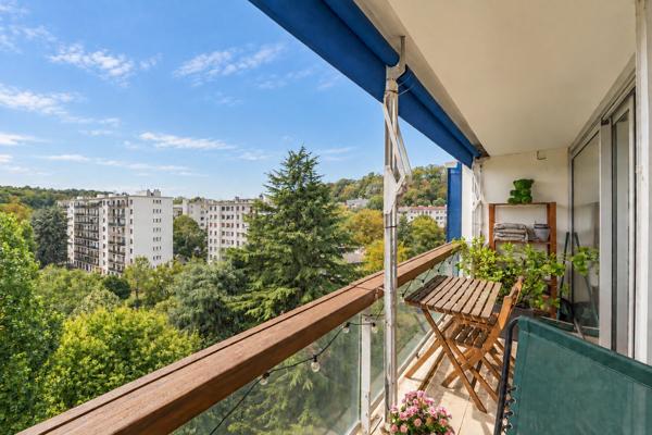 Appartement
         3 pièces
        - 77 m² Exclusivité 485 000 € *