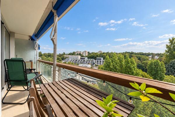 Appartement
         3 pièces
        - 77 m² Exclusivité 485 000 € *