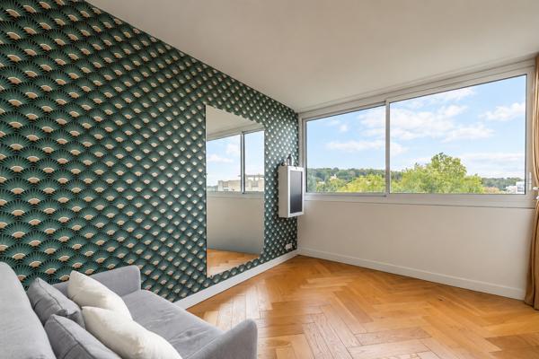 Appartement
         3 pièces
        - 77 m² Exclusivité 485 000 € *