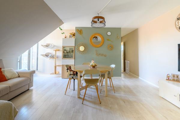 Appartement 3 pièces à vendre à Torcy - Centre ville - Dernier étage,